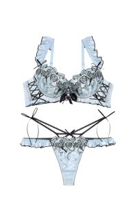 whip❤︎bunny Gothic Ribbon Heartlock Bra