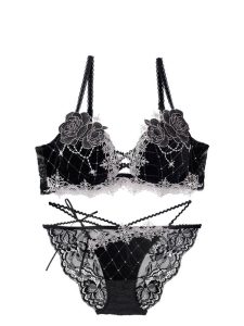 whip❤︎bunny Luxe Jewelry Velour Bra